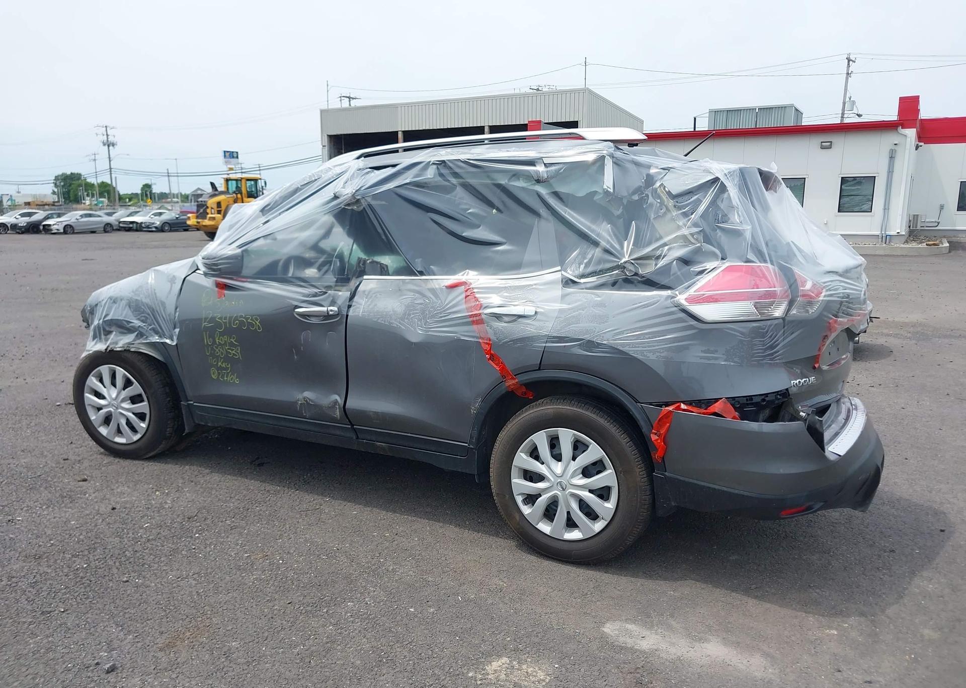 2016 NISSAN ROGUE S