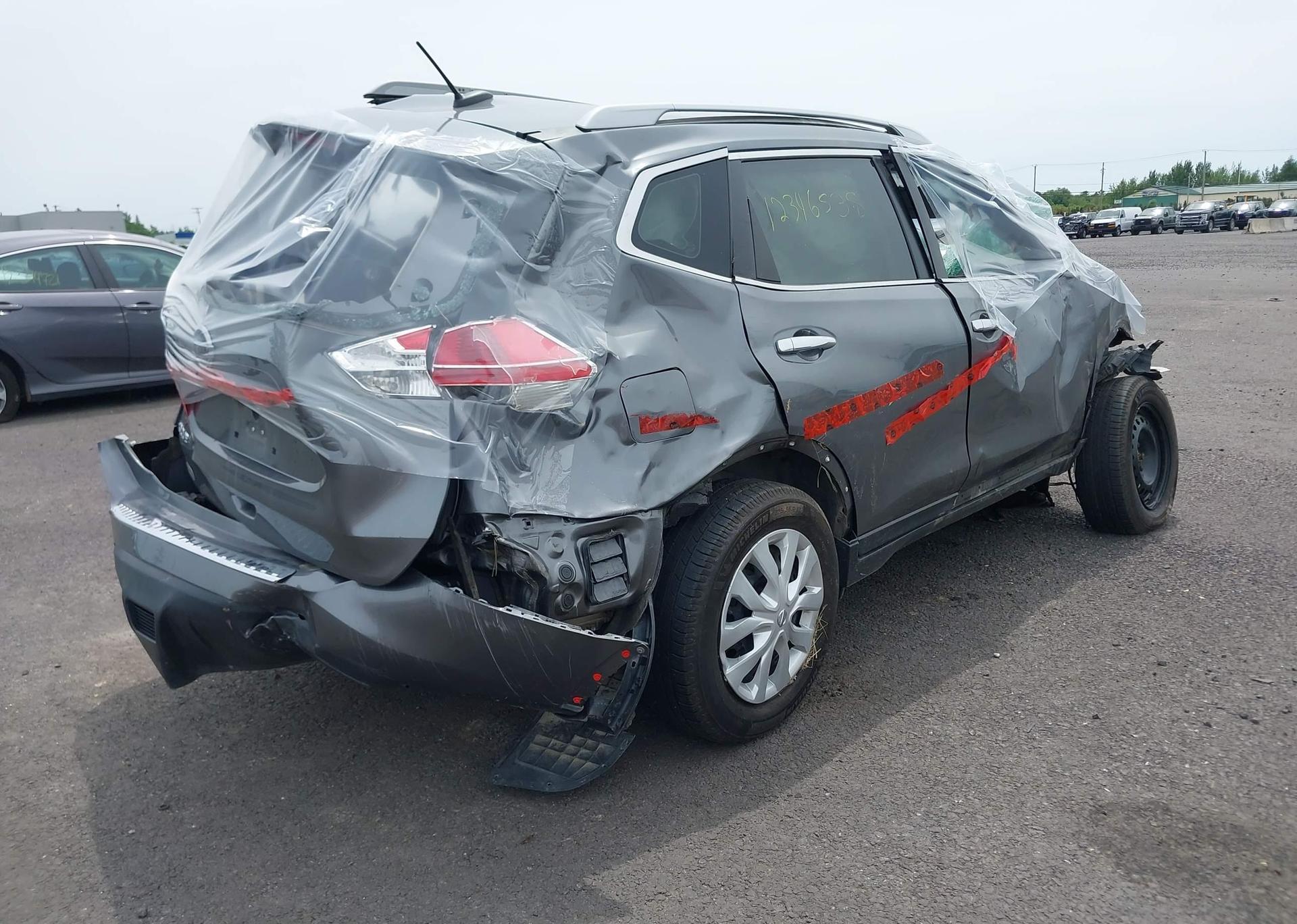 2016 NISSAN ROGUE S