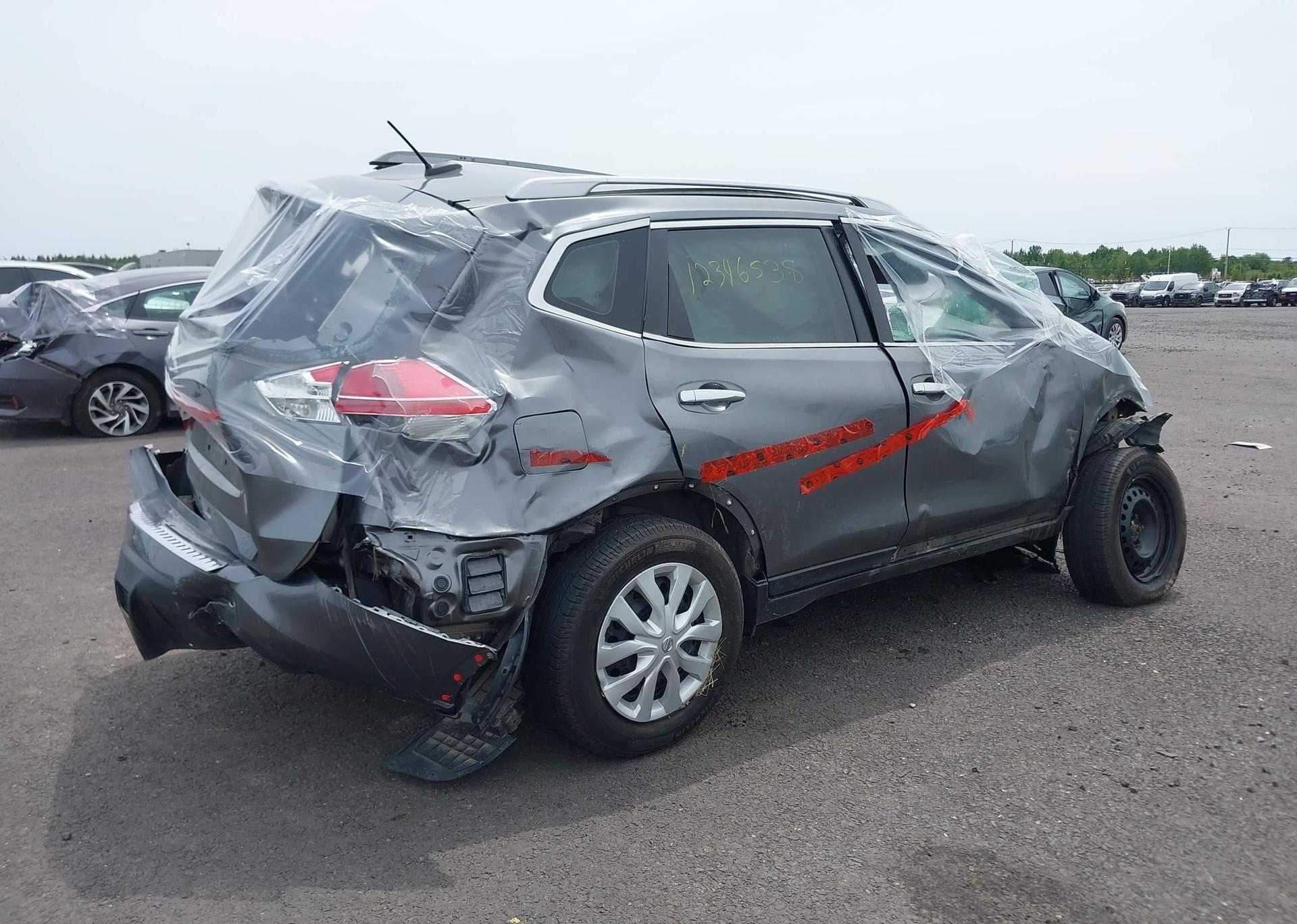 2016 NISSAN ROGUE S