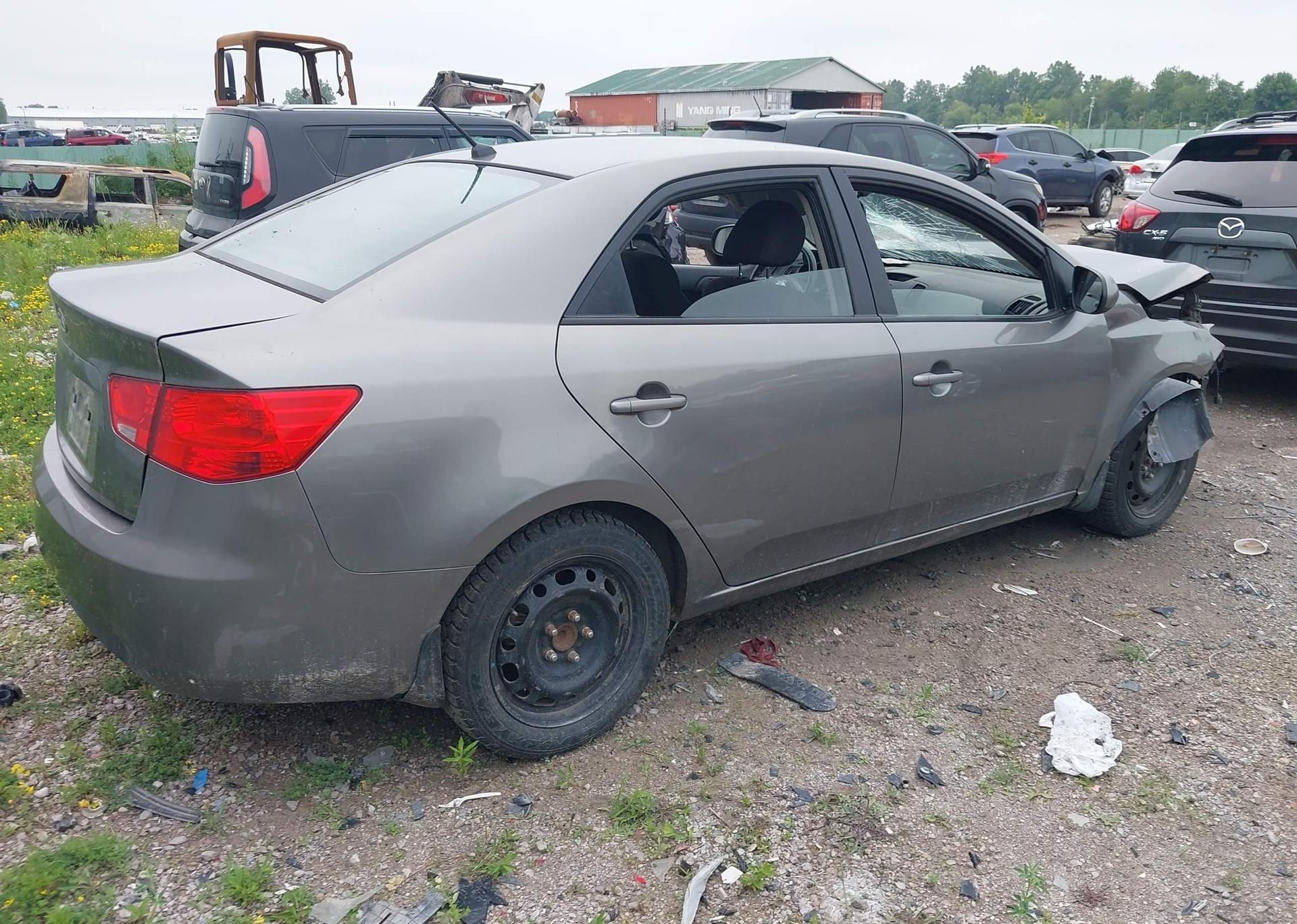 2012 KIA FORTE 2.0L LX