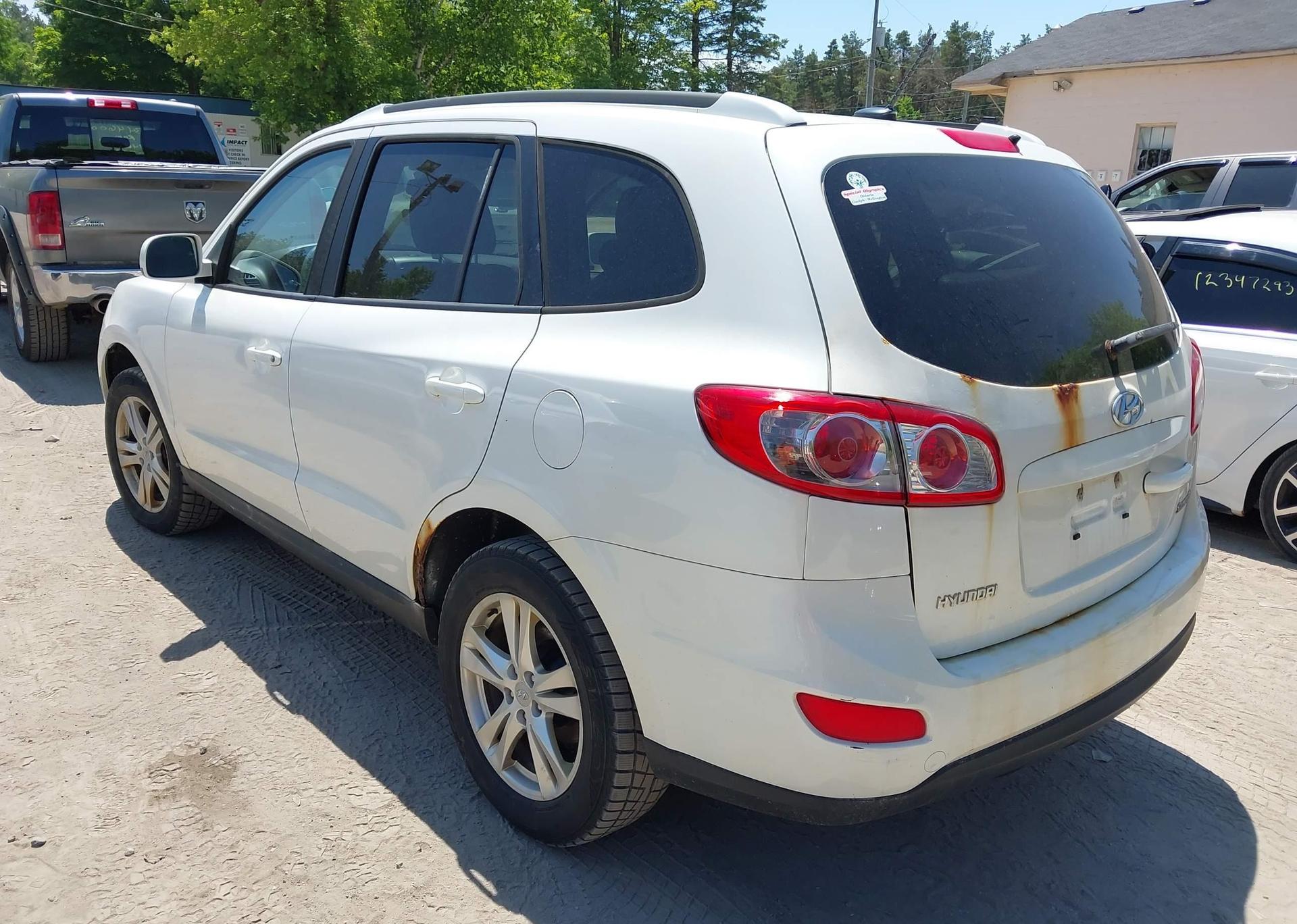 2011 HYUNDAI SANTA FE