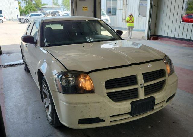 2005 DODGE MAGNUM SE