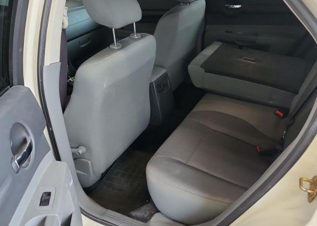 2005 DODGE MAGNUM SE