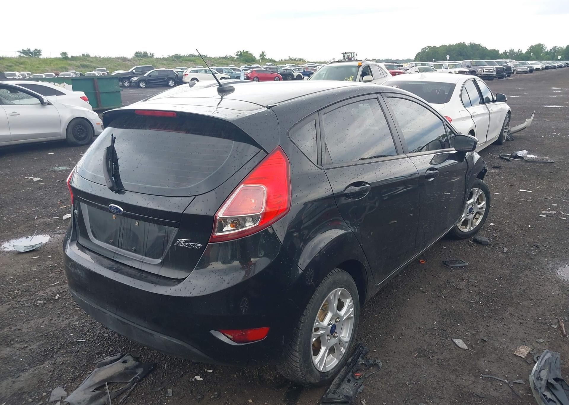 2014 FORD FIESTA SE