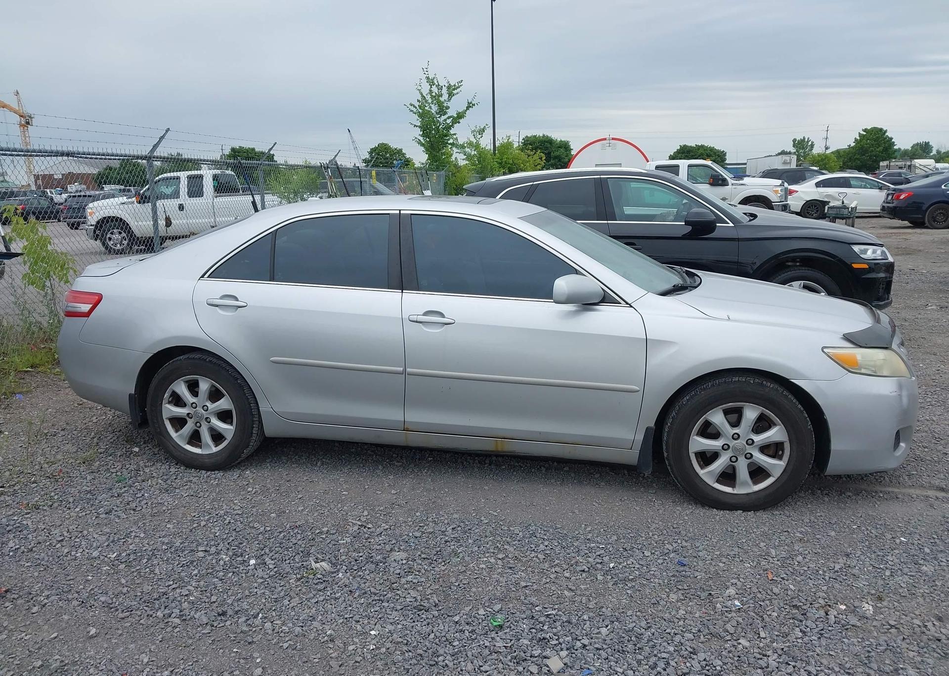 2010 TOYOTA CAMRY LE