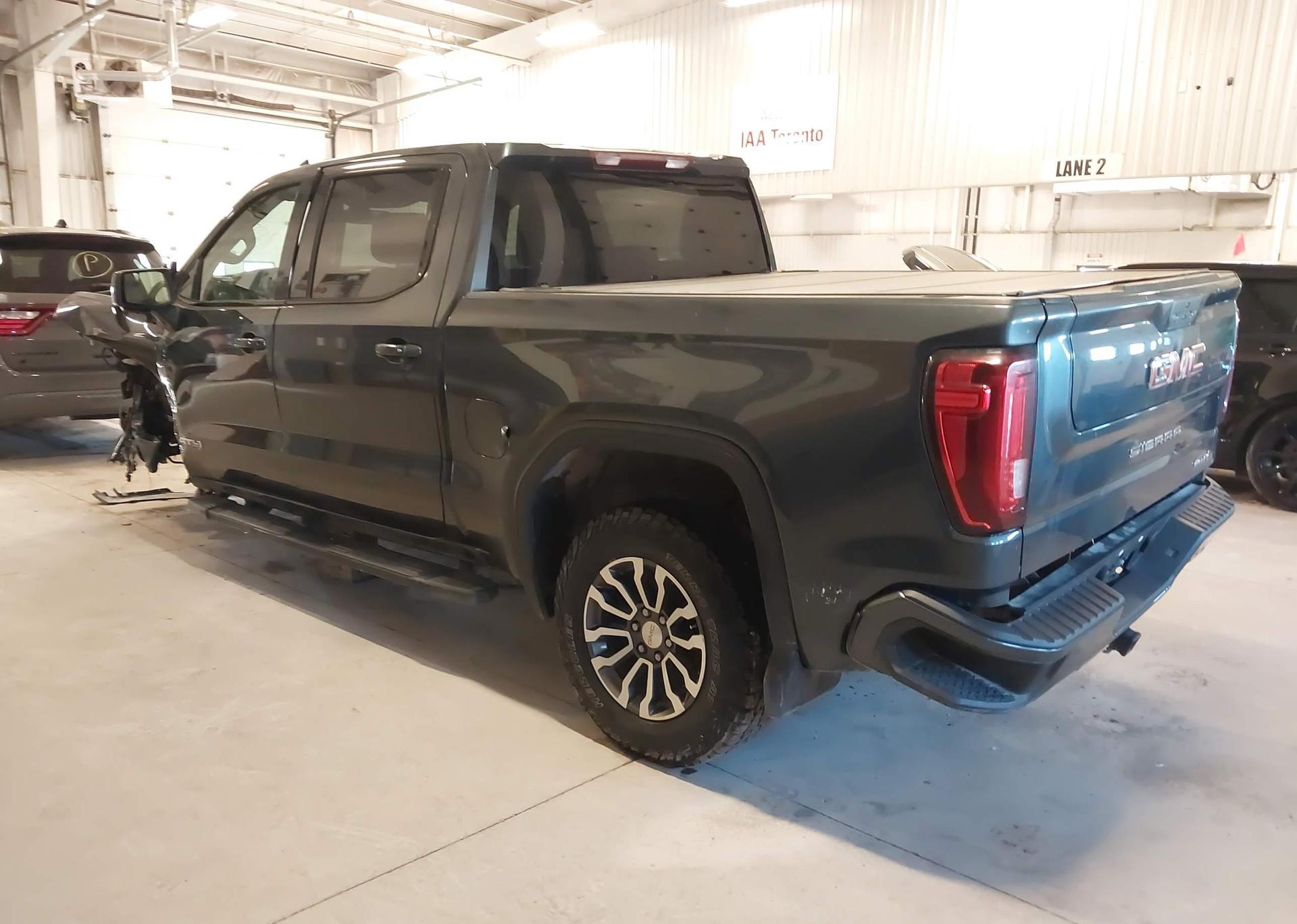 2021 GMC SIERRA K1500 AT4