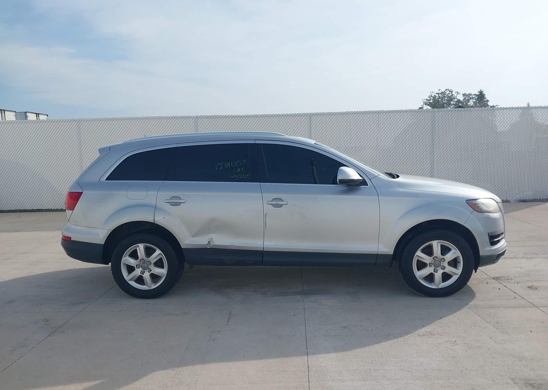 2011 AUDI Q7 3.0T PREMIUM