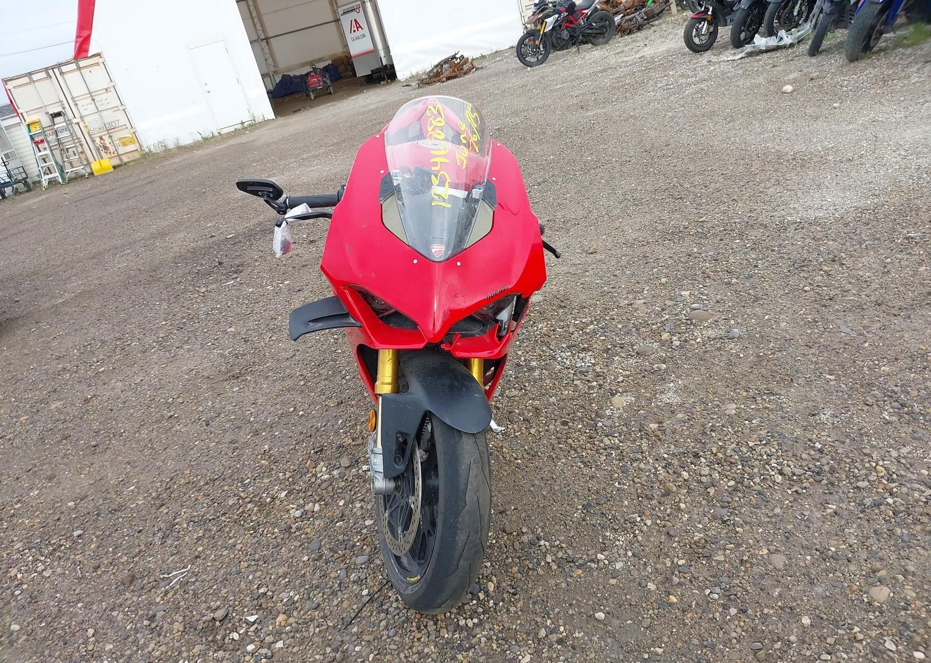 2023 DUCATI PANIGALE V4S