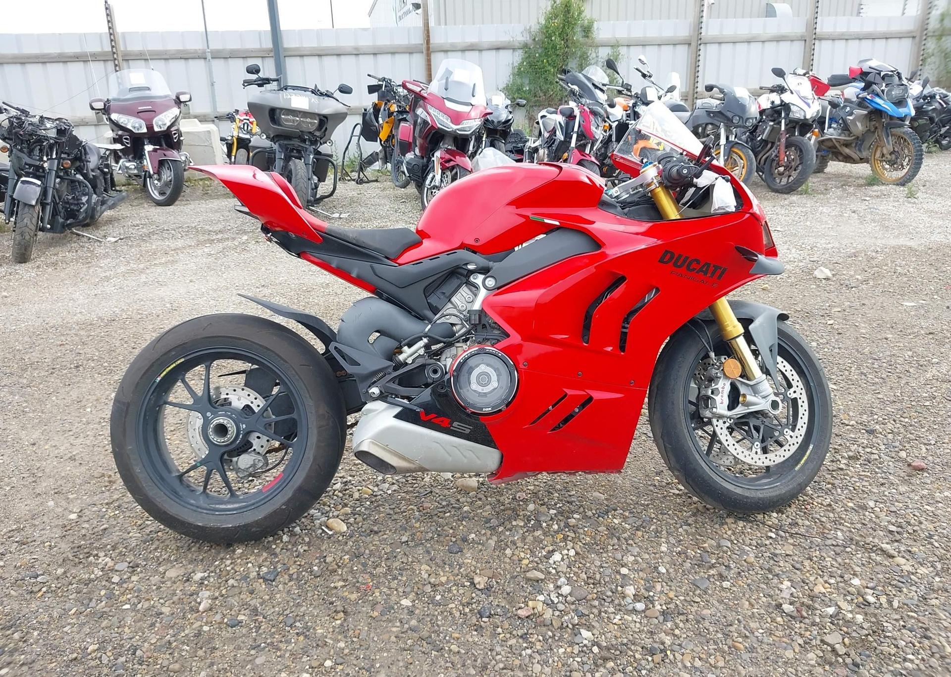 2023 DUCATI PANIGALE V4S