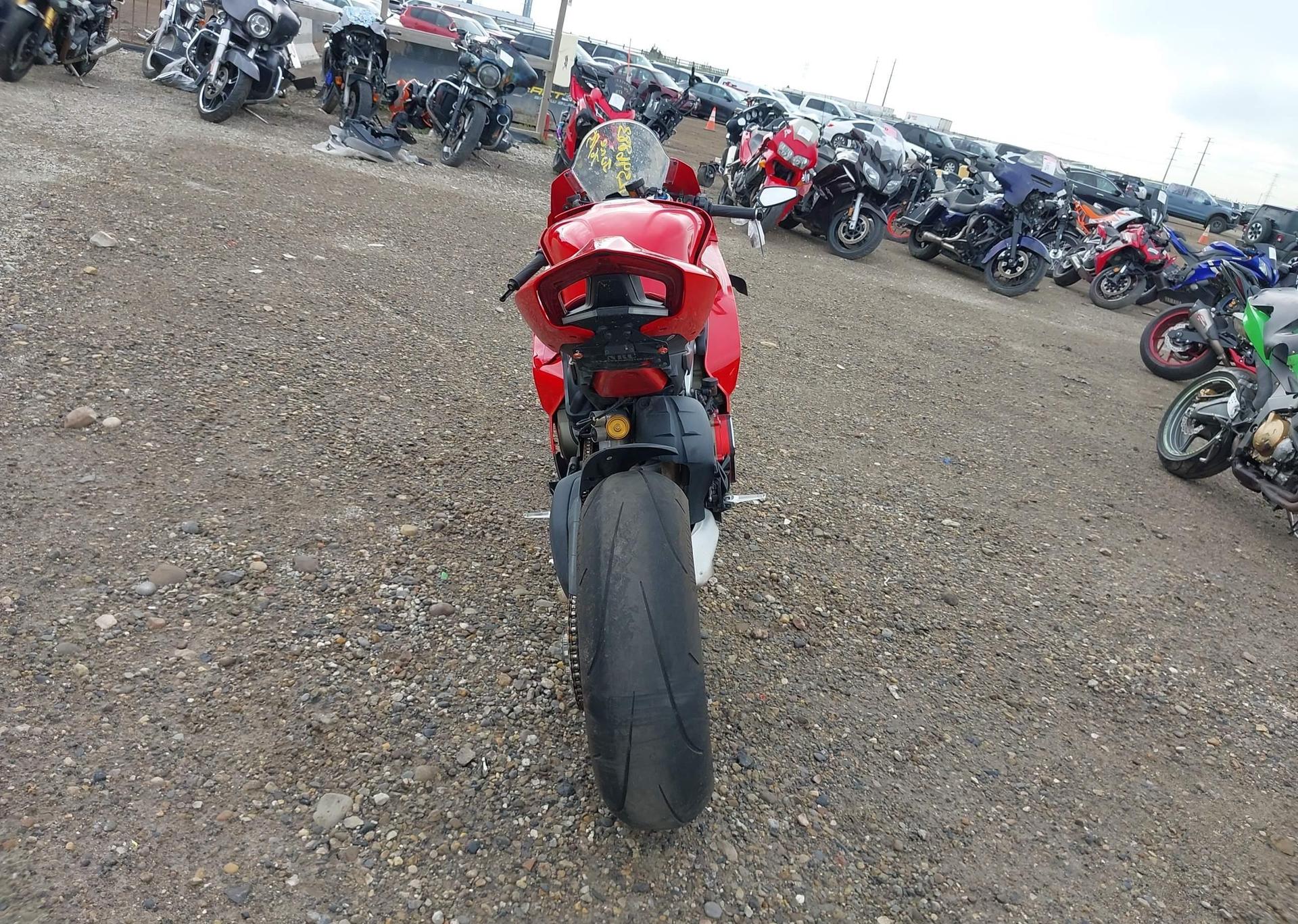 2023 DUCATI PANIGALE V4S