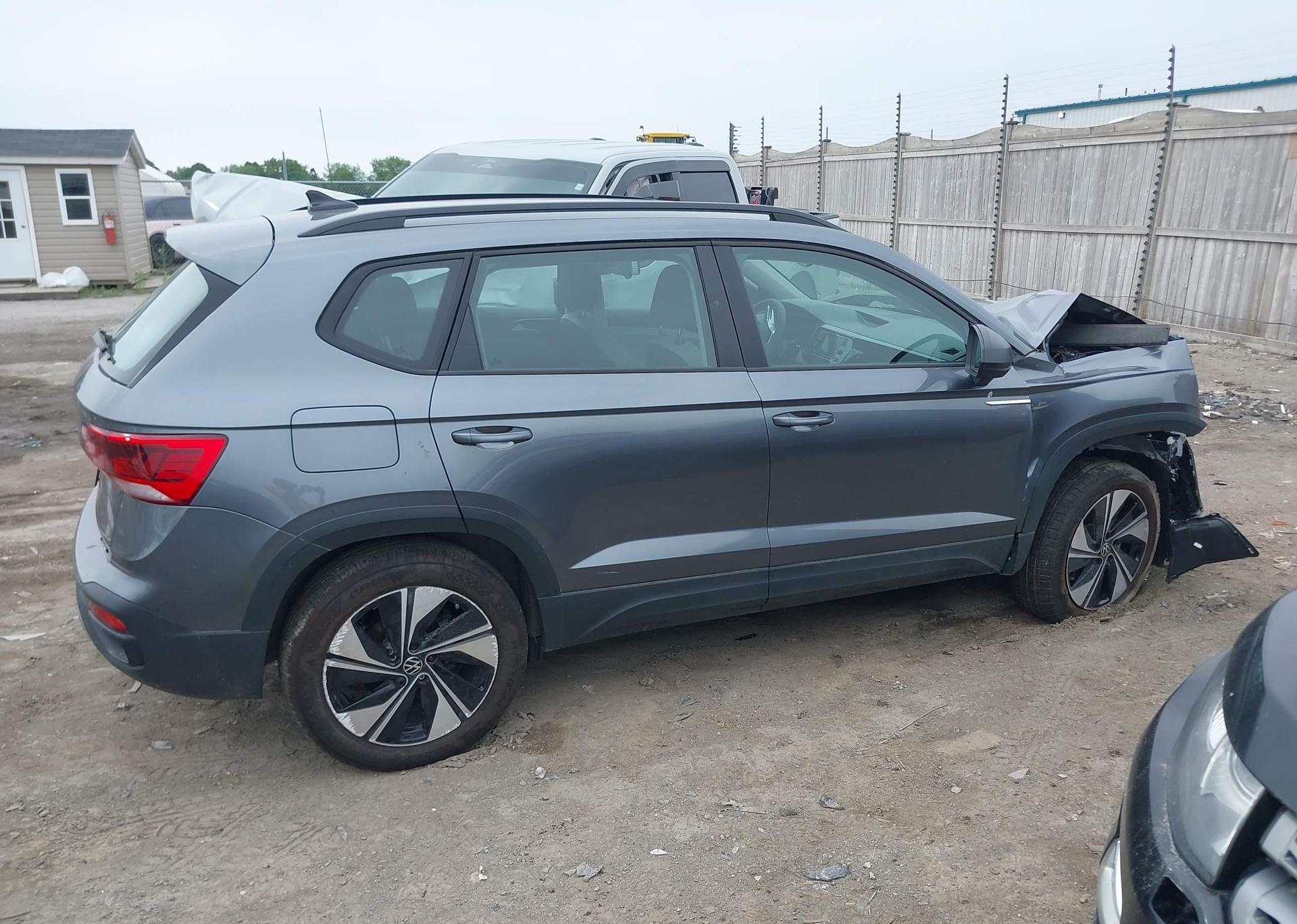 2024 VOLKSWAGEN TAOS TRENDLINE