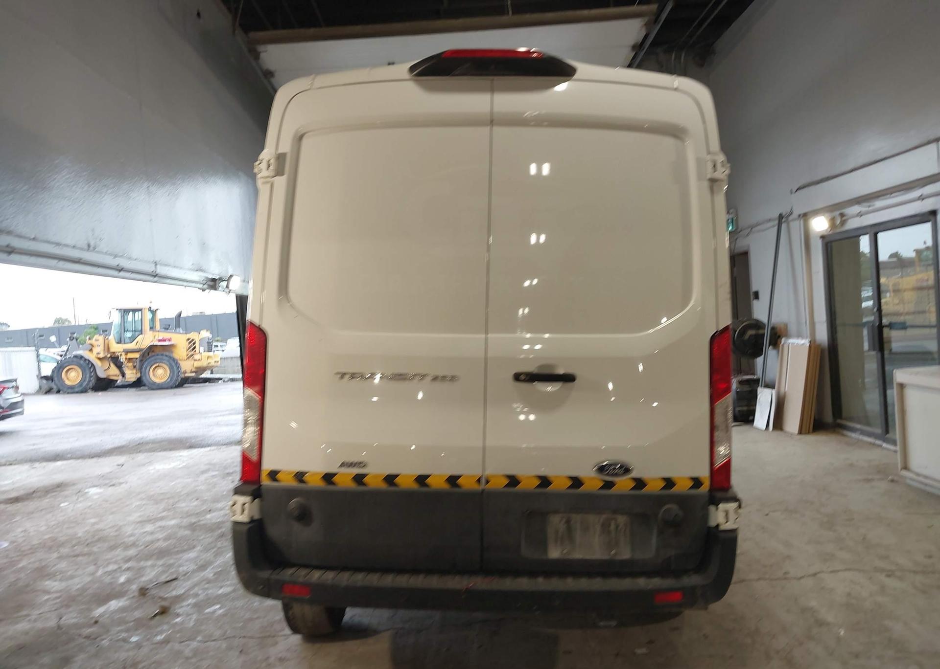 2024 FORD transit t-250