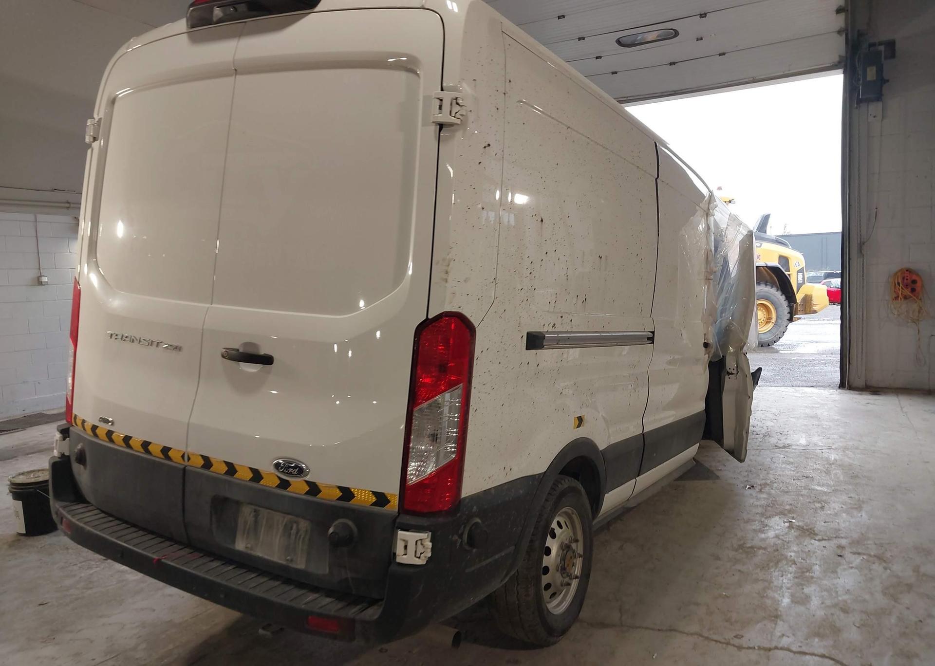 2024 FORD transit t-250