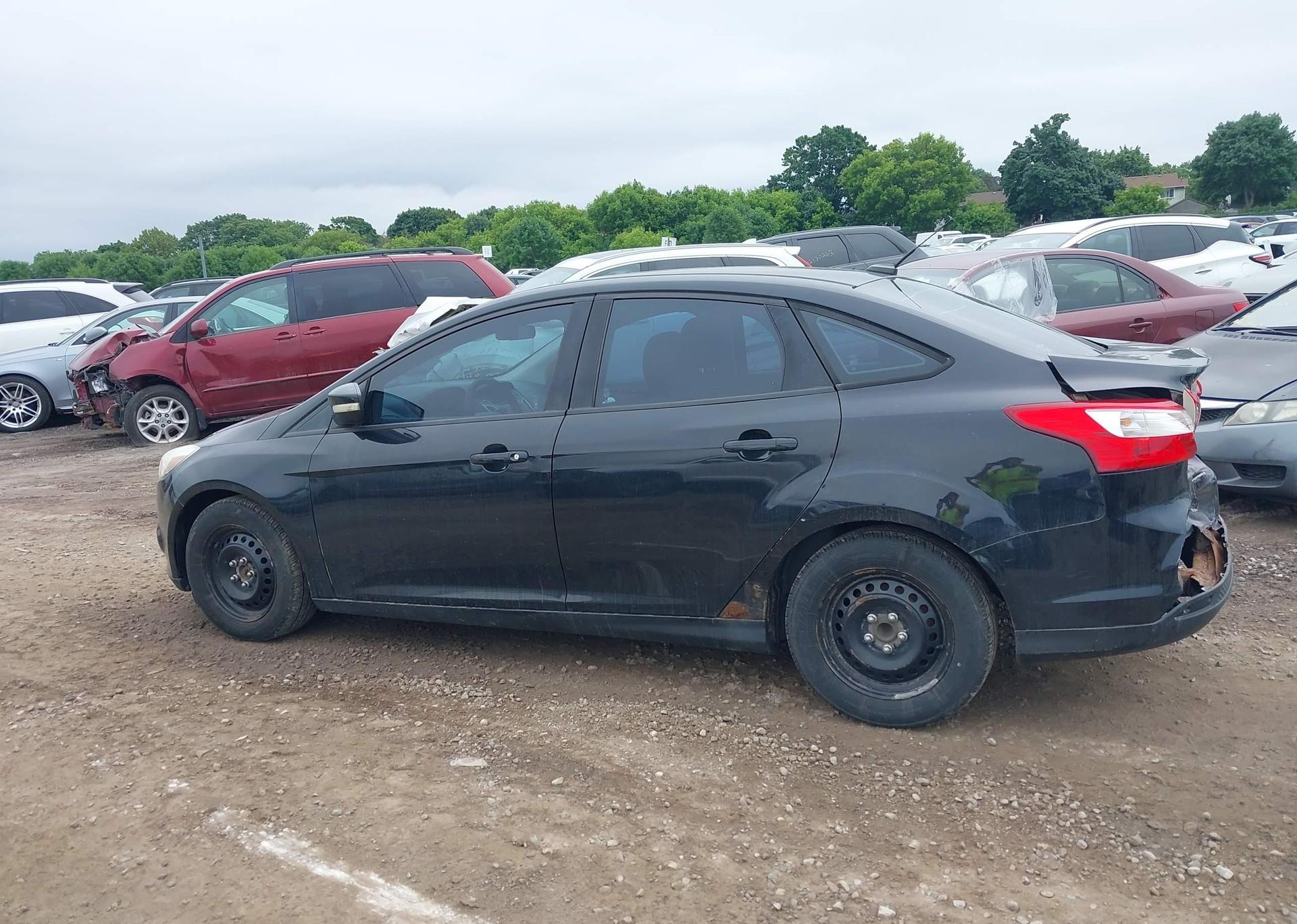 2013 FORD FOCUS SE