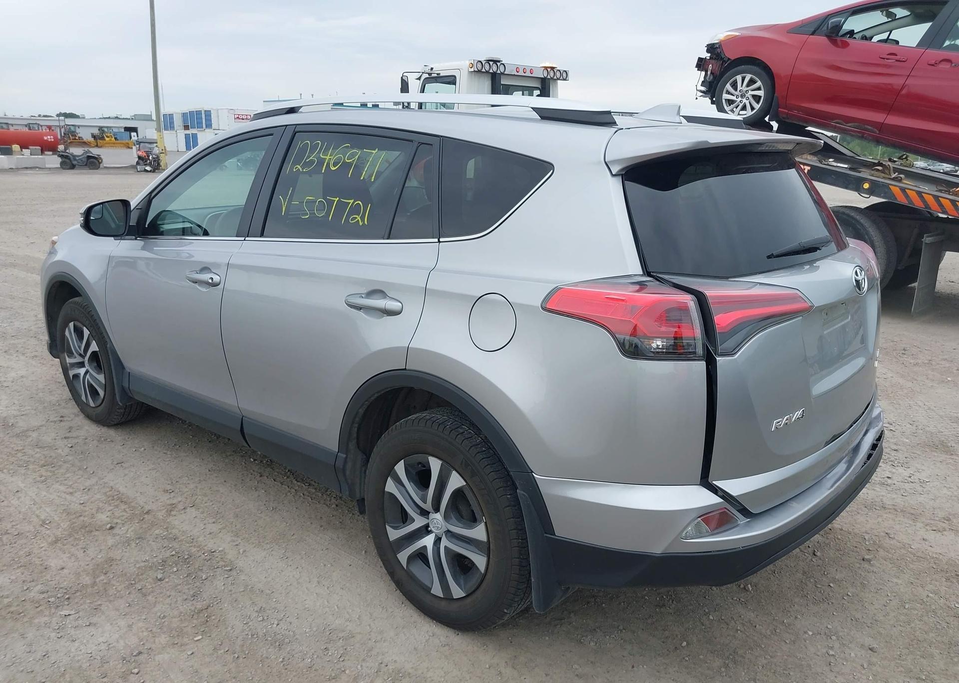 2016 TOYOTA RAV4 LE