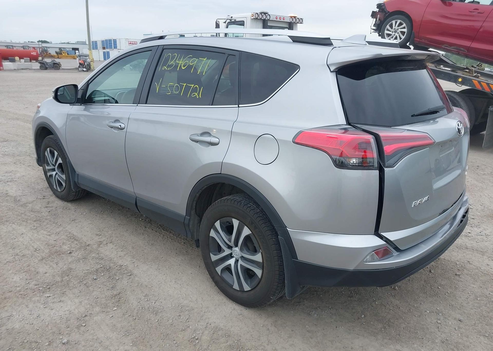 2016 TOYOTA RAV4 LE