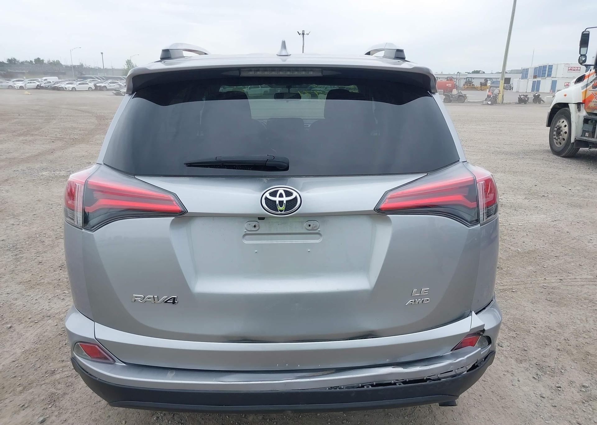 2016 TOYOTA RAV4 LE