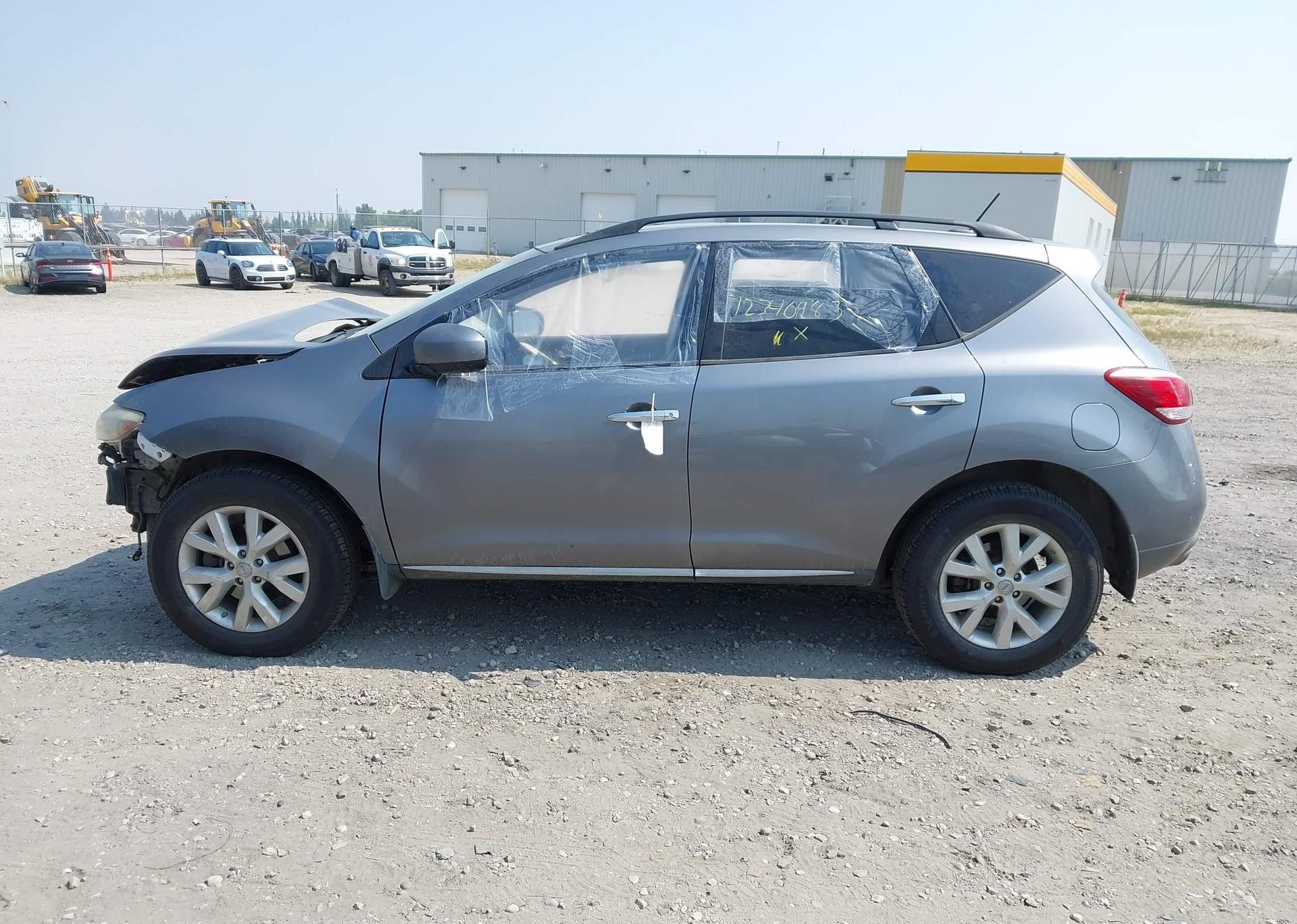 2013 NISSAN MURANO LE