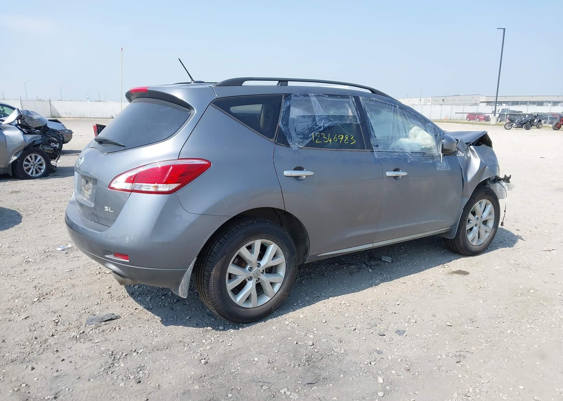 2013 NISSAN MURANO LE