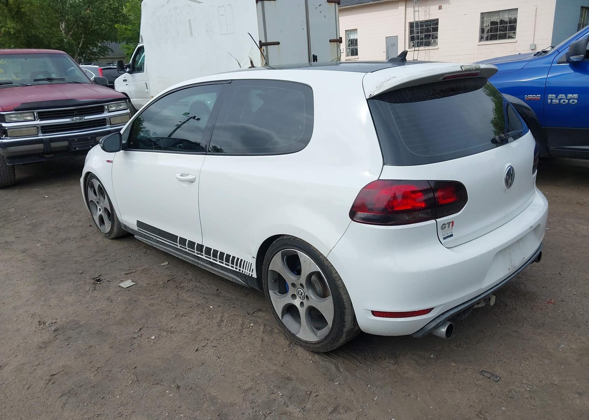 2010 VOLKSWAGEN GOLF GTI