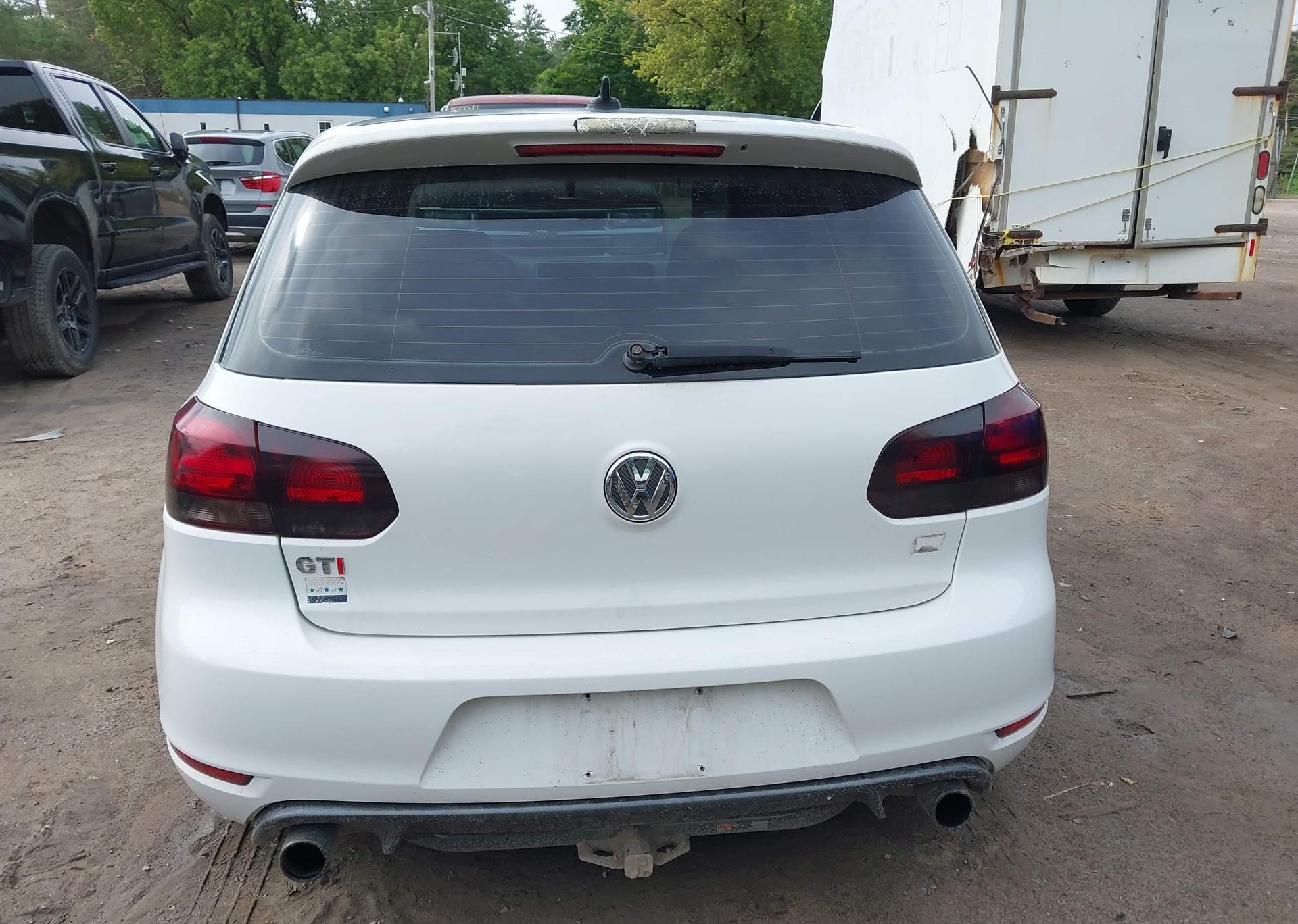2010 VOLKSWAGEN GOLF GTI