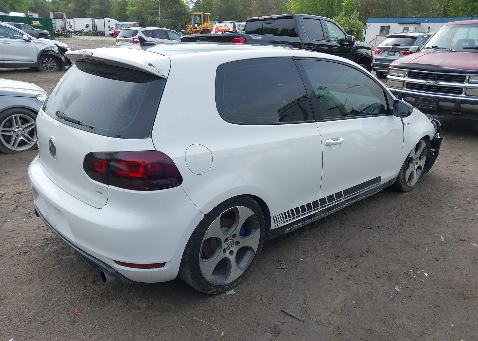 2010 VOLKSWAGEN GOLF GTI