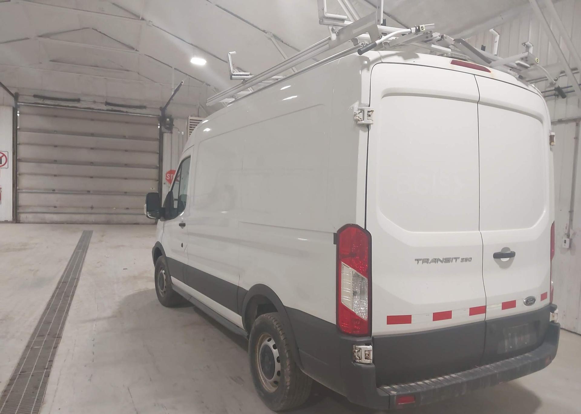 2016 FORD transit t-250