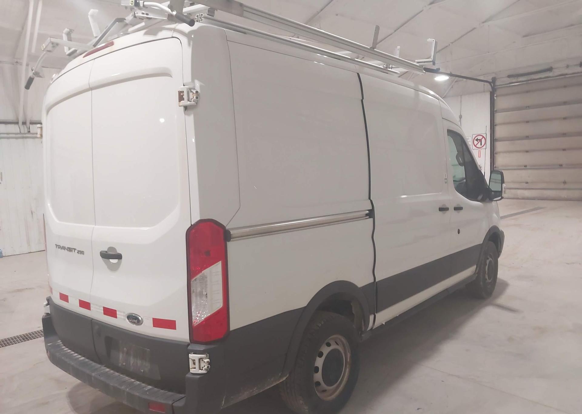 2016 FORD transit t-250