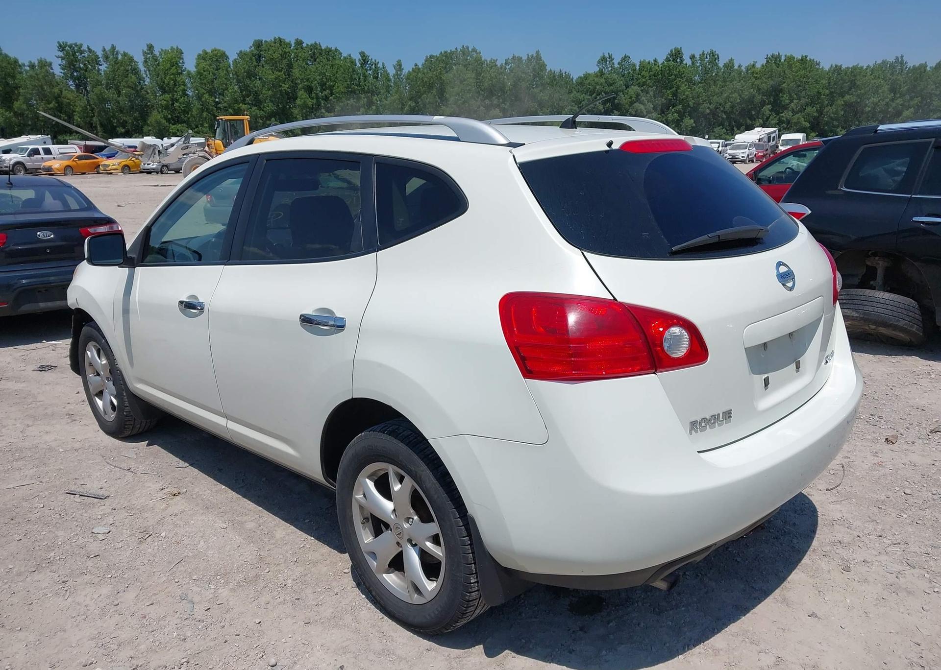 2010 NISSAN ROGUE S