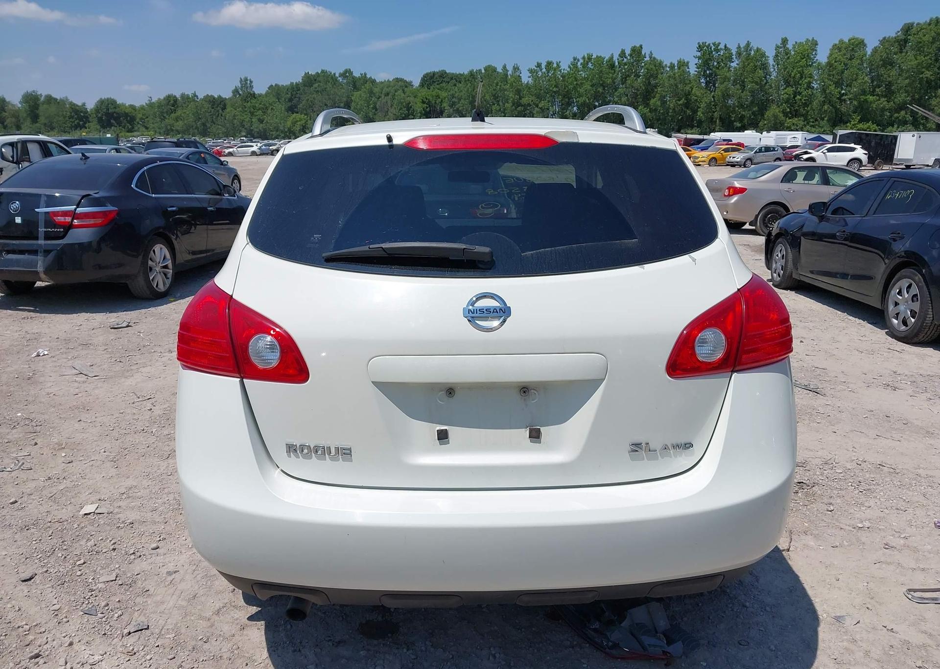 2010 NISSAN ROGUE S