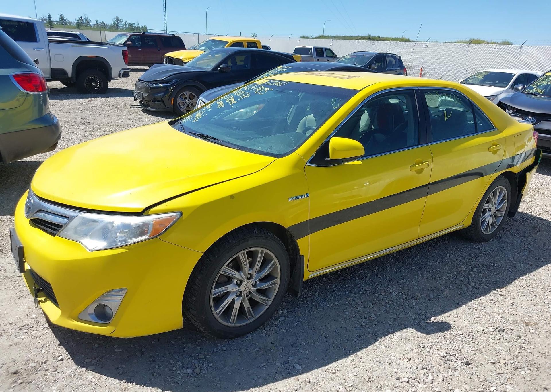 2014 TOYOTA CAMRY HYBRID