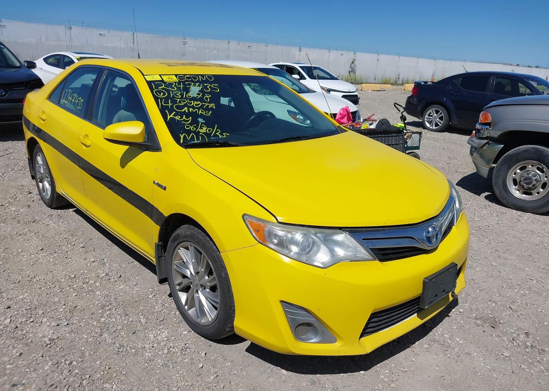 2014 TOYOTA CAMRY HYBRID