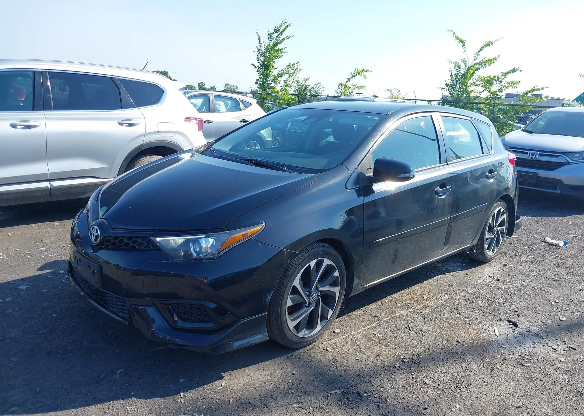2017 TOYOTA COROLLA iM