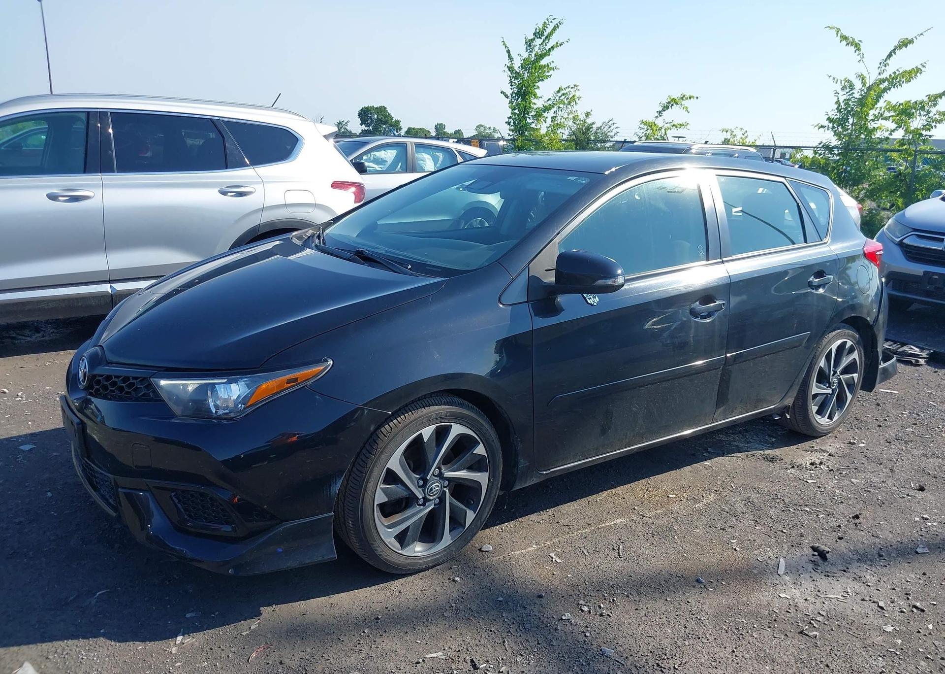 2017 TOYOTA COROLLA iM