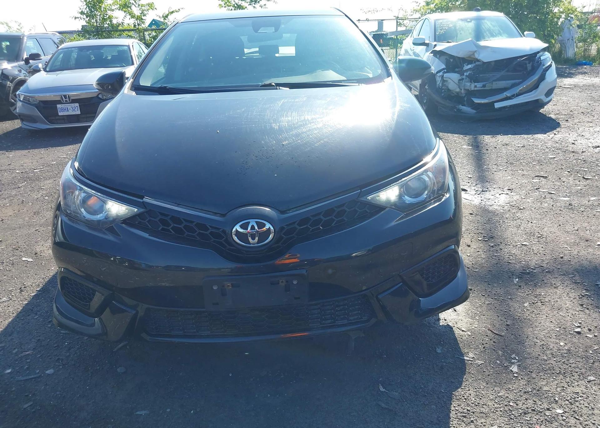 2017 TOYOTA COROLLA iM