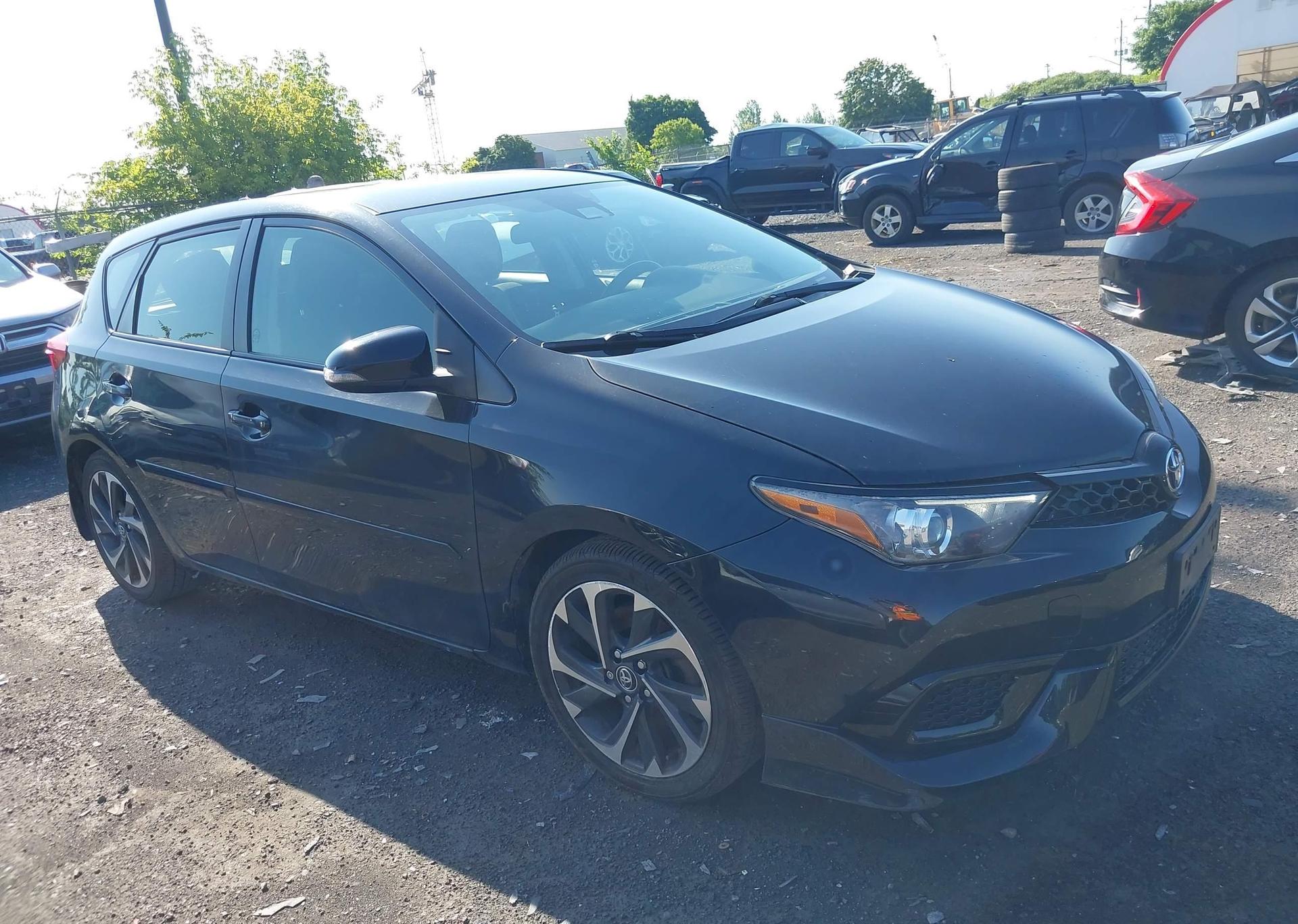 2017 TOYOTA COROLLA iM