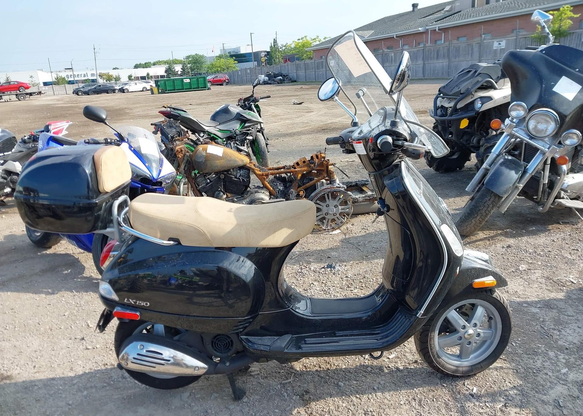 2010 VESPA LX 150