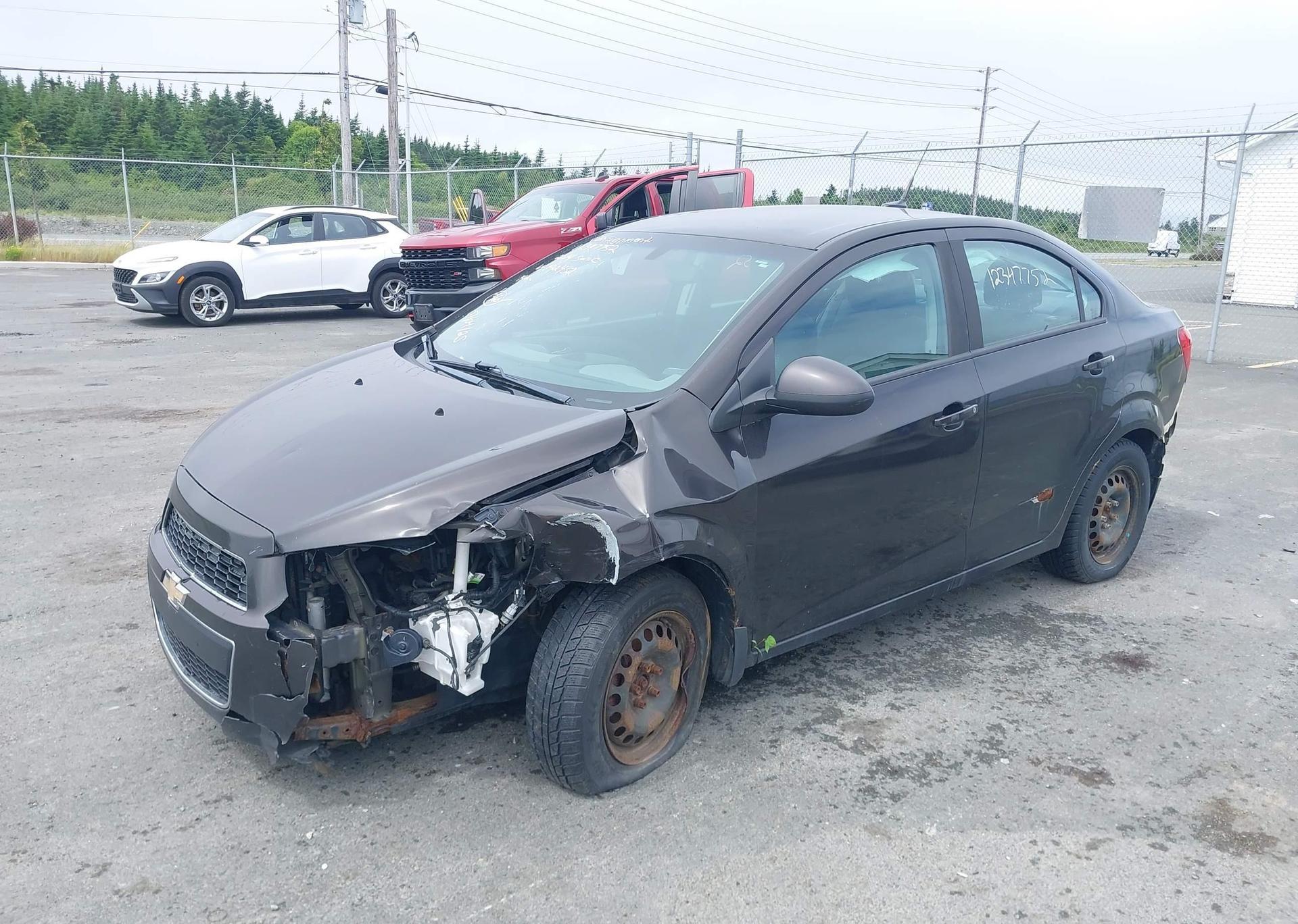 2014 CHEVROLET SONIC LS AUTO