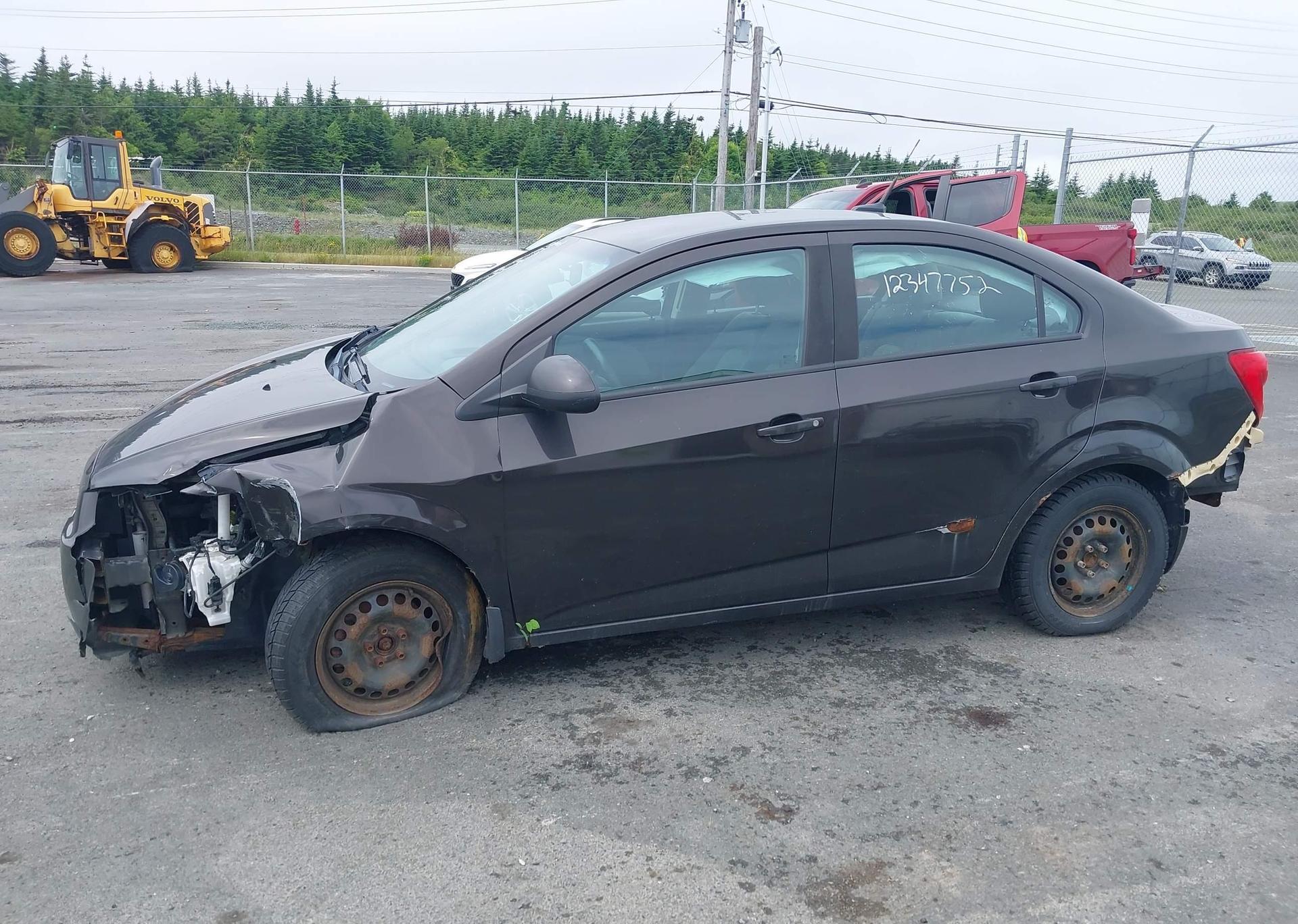 2014 CHEVROLET SONIC LS AUTO