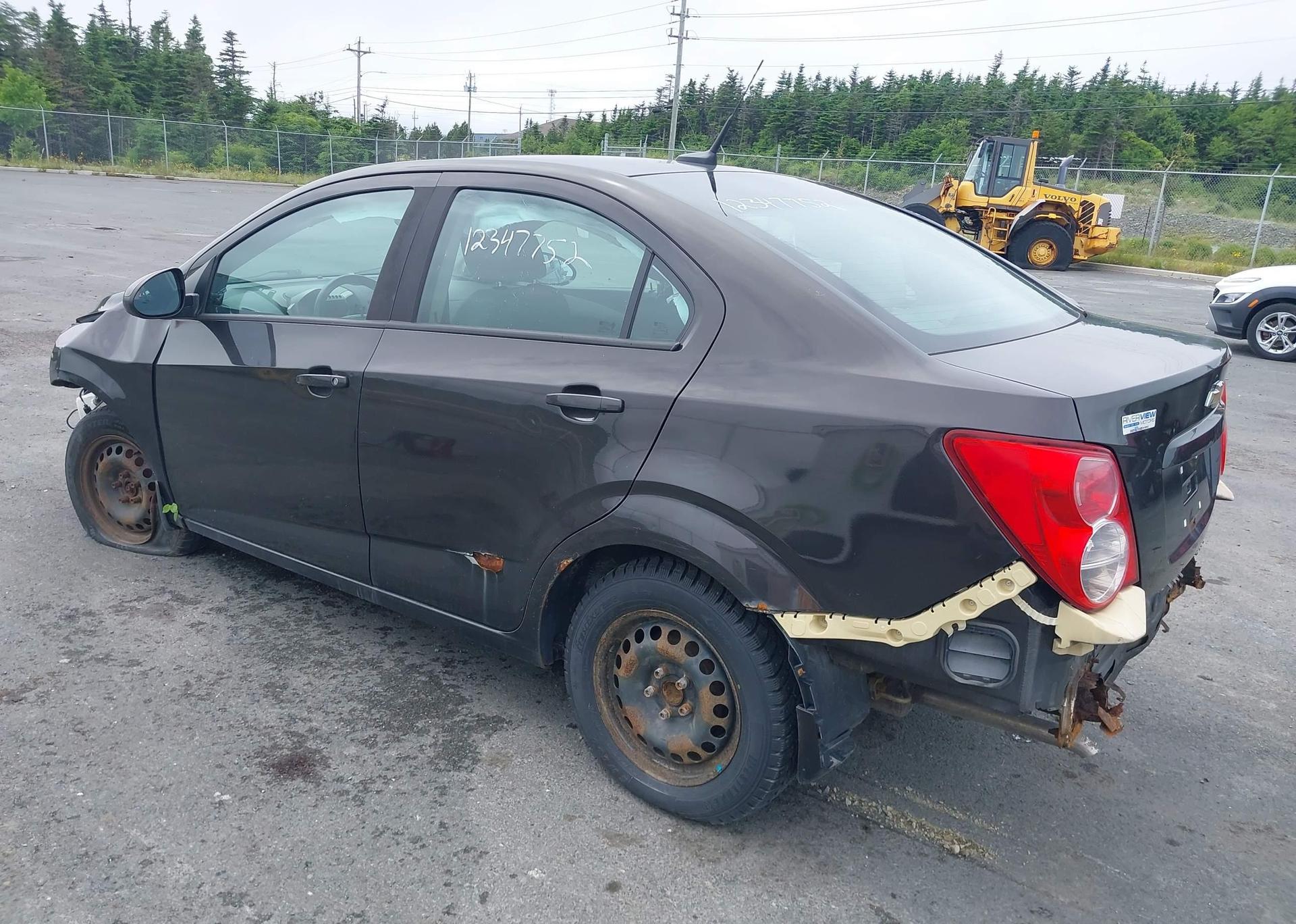 2014 CHEVROLET SONIC LS AUTO