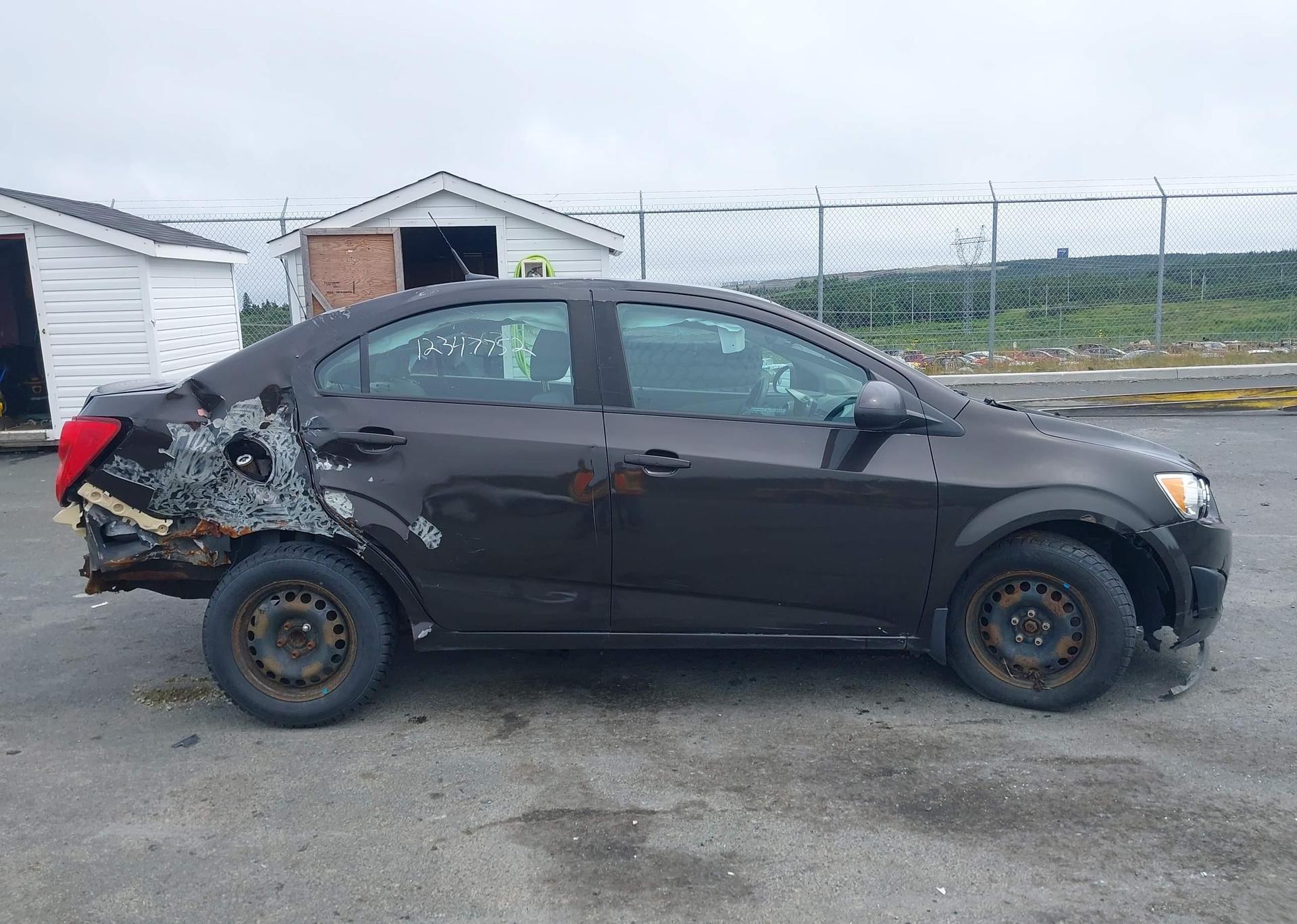 2014 CHEVROLET SONIC LS AUTO