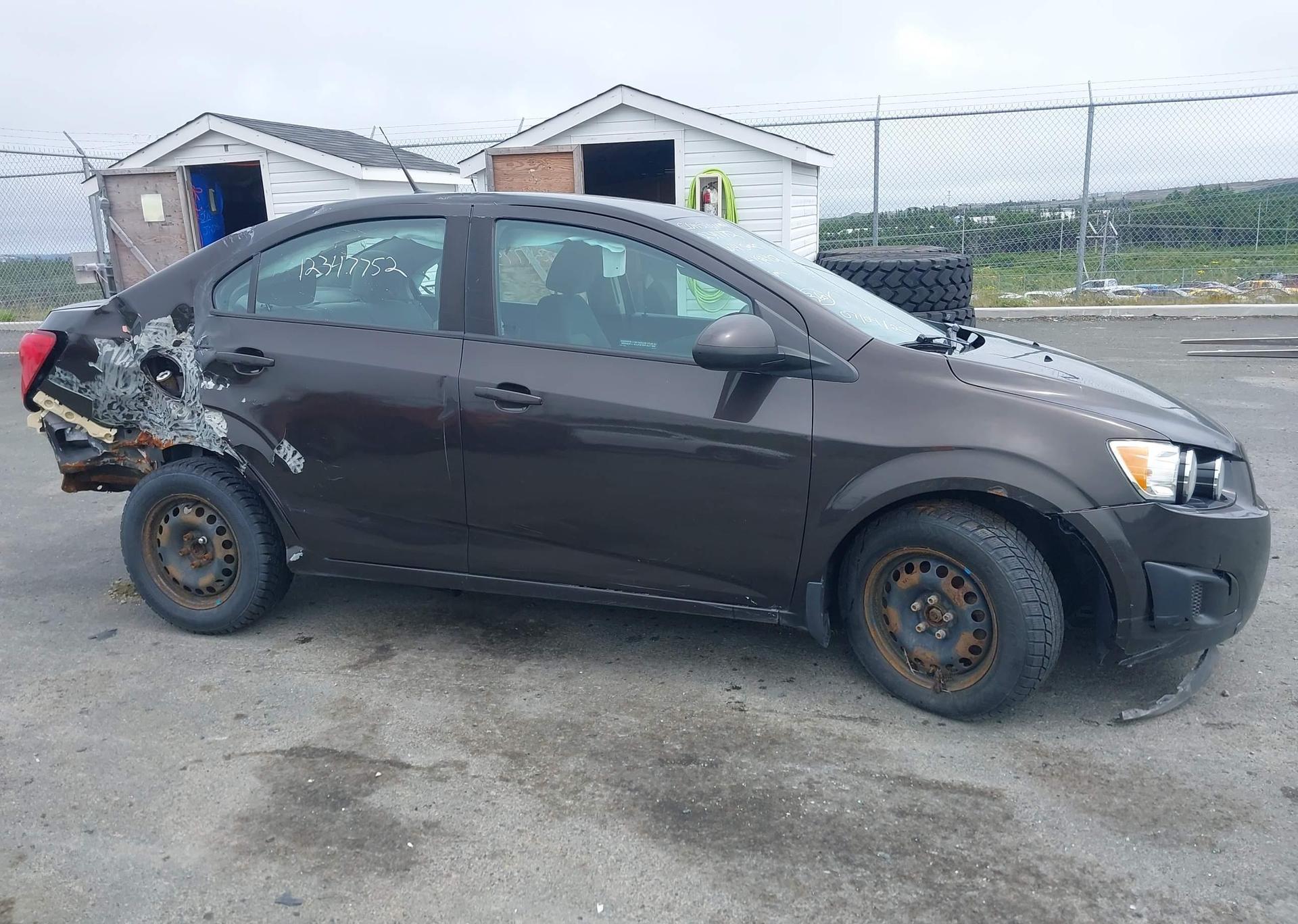 2014 CHEVROLET SONIC LS AUTO