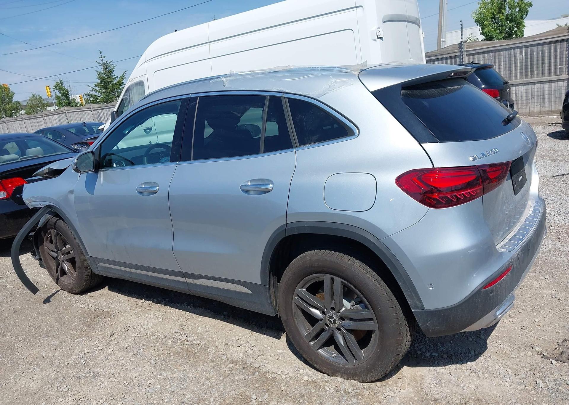 2025 MERCEDES-BENZ GLA 250 4MATIC