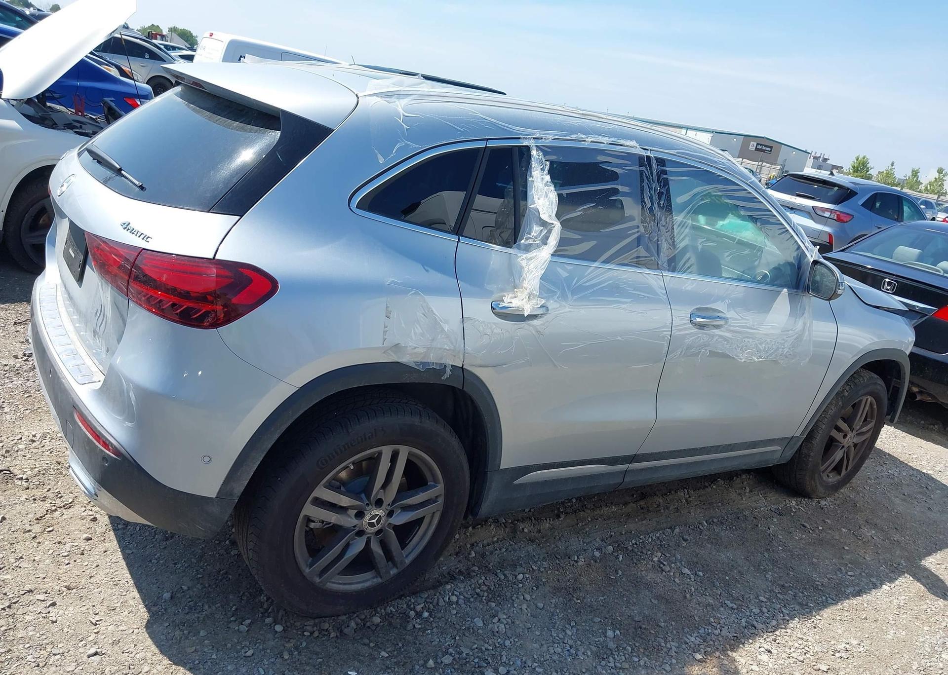 2025 MERCEDES-BENZ GLA 250 4MATIC