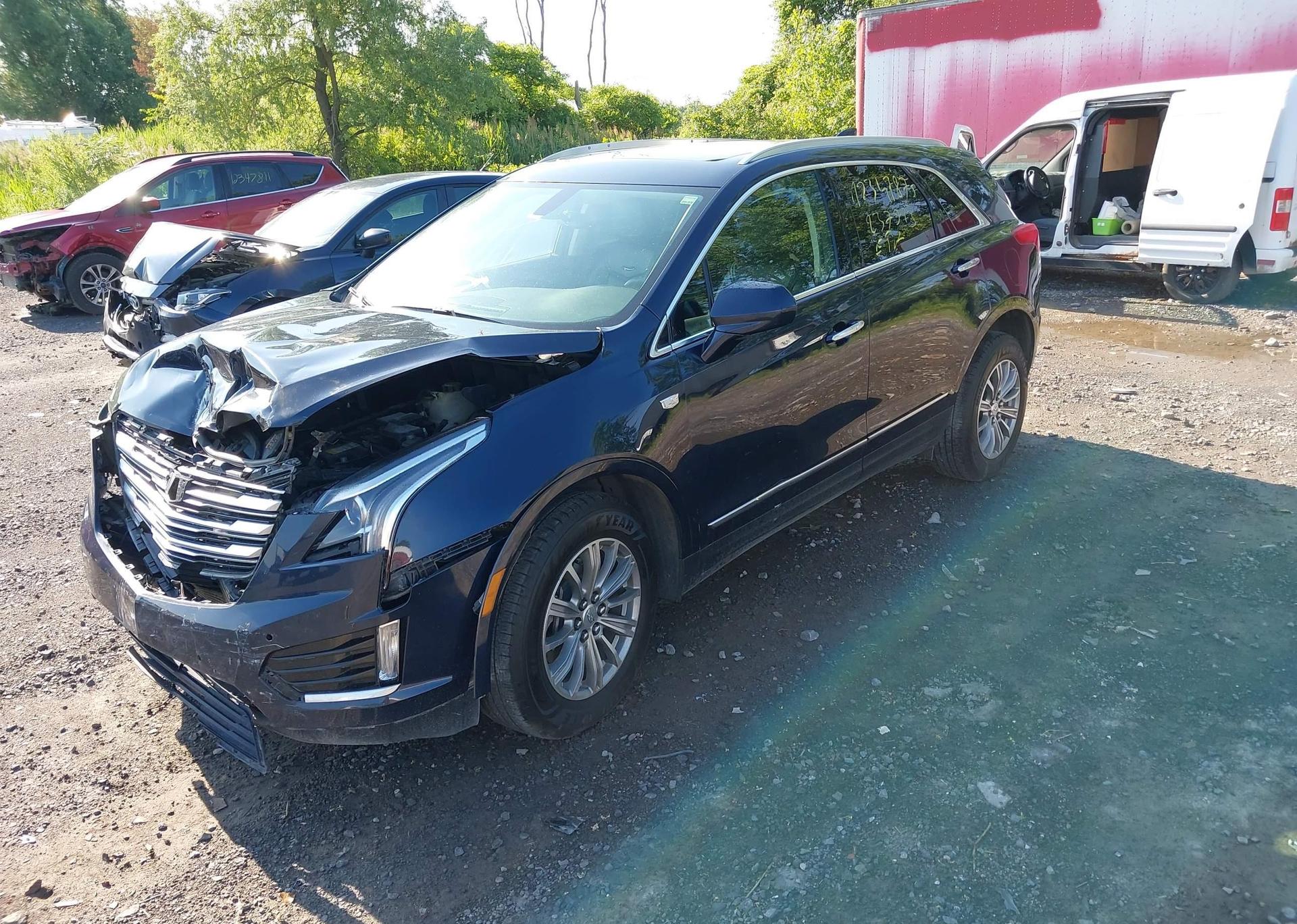2017 CADILLAC XT5