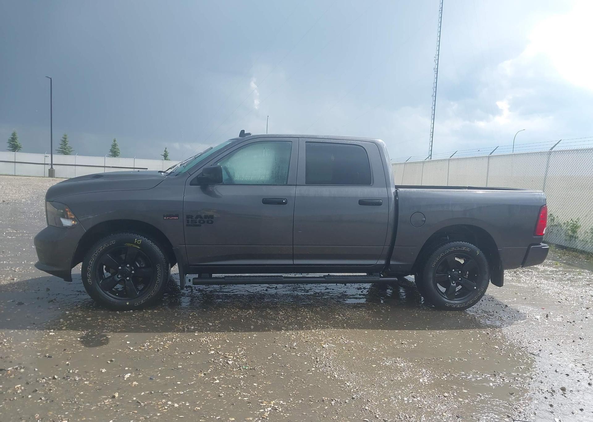 2023 RAM 1500 CLASSIC TRADESMAN