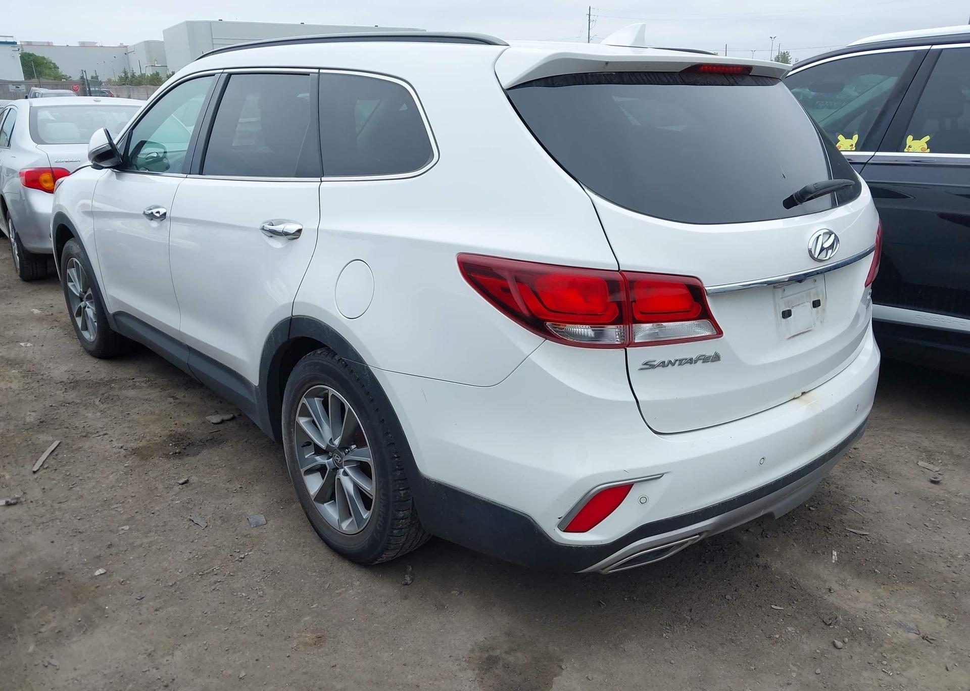 2018 HYUNDAI SANTA FE SE