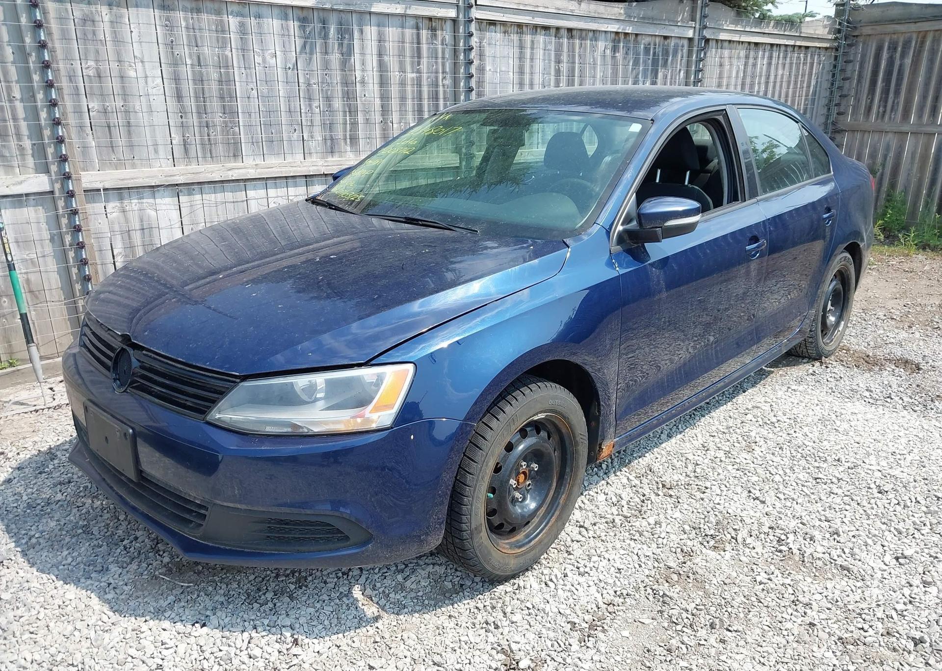 2011 VOLKSWAGEN JETTA