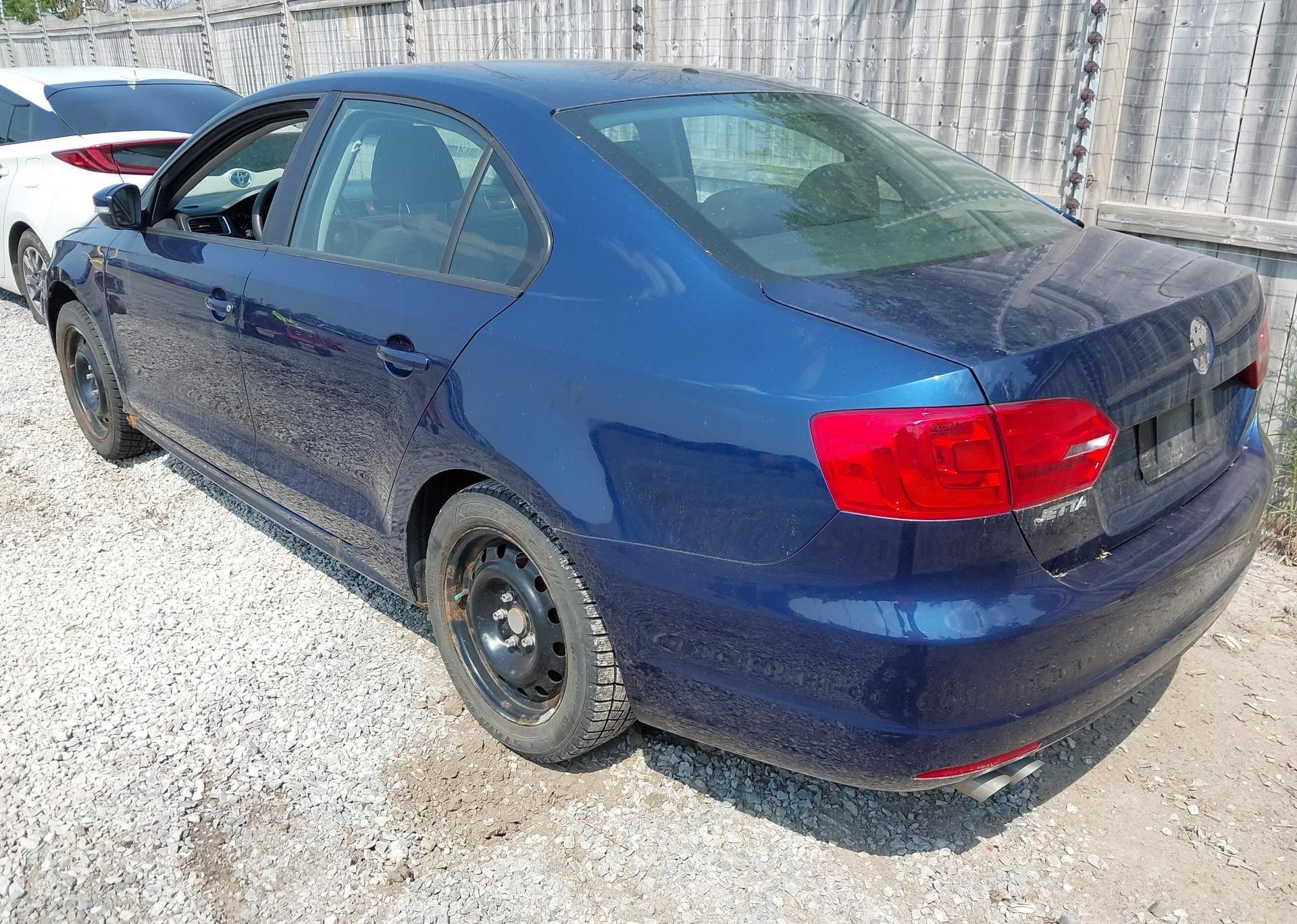2011 VOLKSWAGEN JETTA