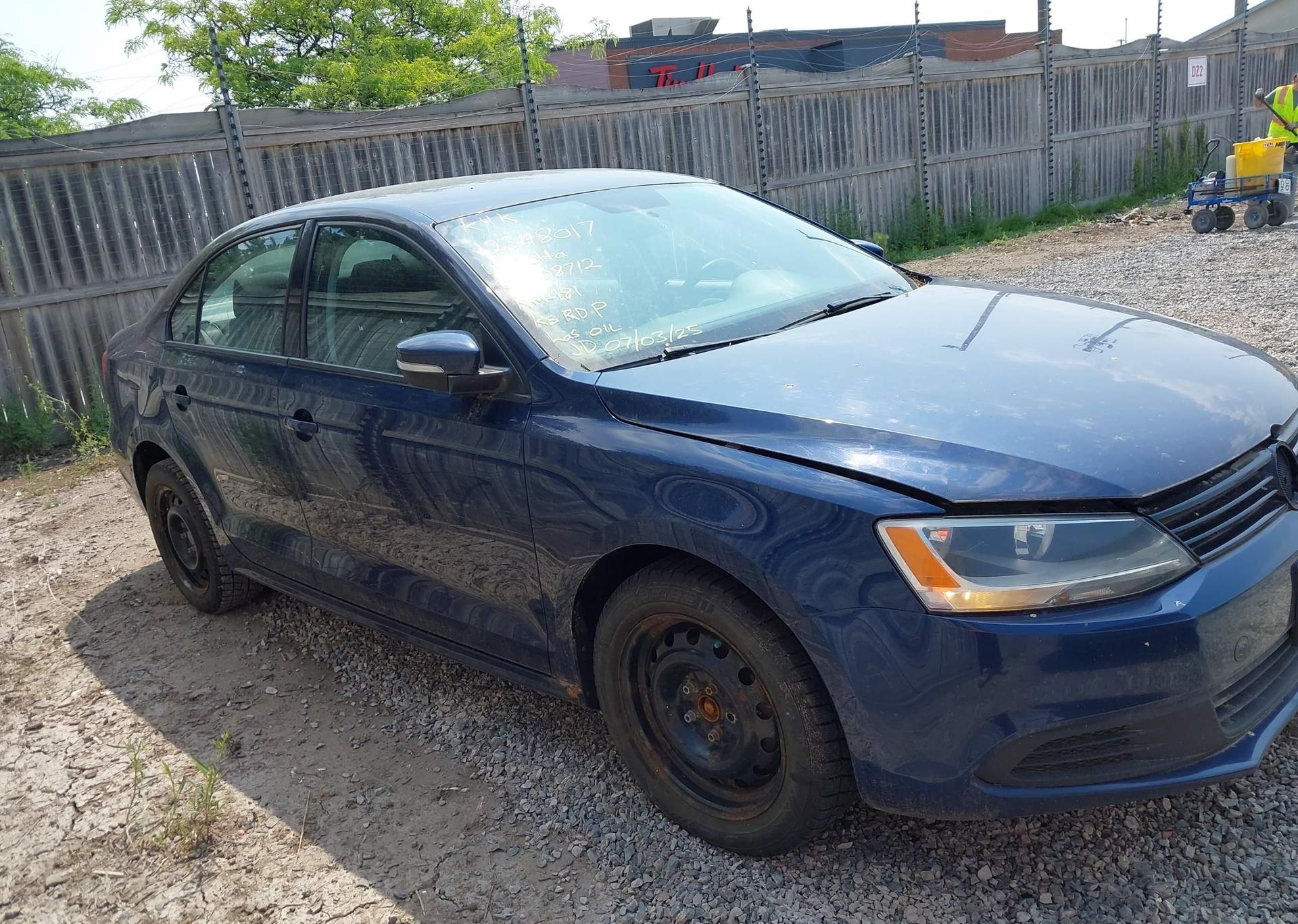 2011 VOLKSWAGEN JETTA
